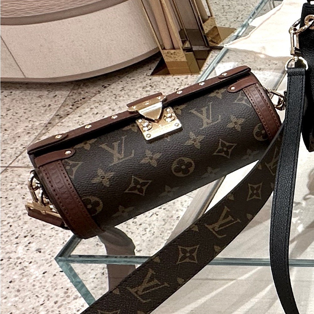 🖤 Louis Vitton bags & more 🖤
🤎 Limited Edition Collector Bags 🤎